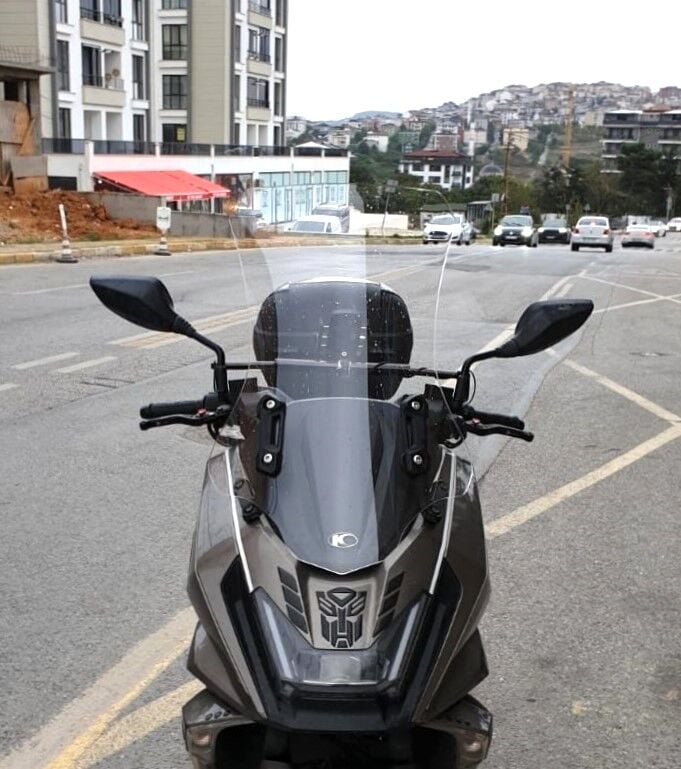 MOTOCAM kymco Skytown 125 Ön Cam 2023-2026 Model 72cm Şeffaf Renkli 4mm UZUN