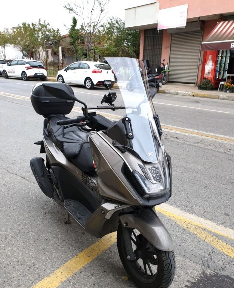 MOTOCAM kymco Skytown 125 Ön Cam 2023-2026 Model 72cm Şeffaf Renkli 4mm UZUN