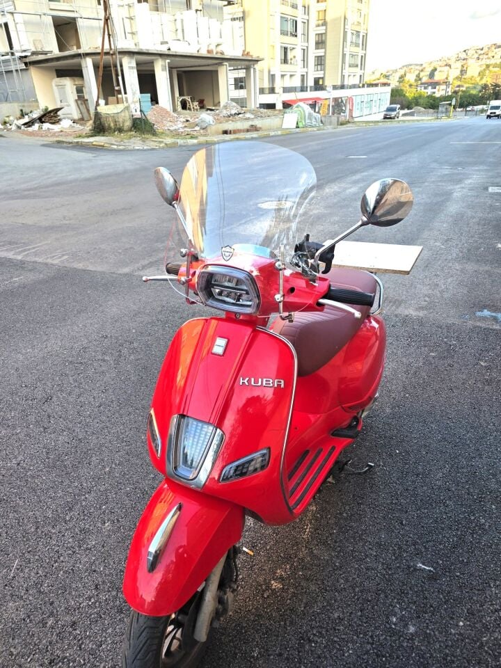 MOTOCAM Küba Grace 125 Ön Cam 2023-2026 Model 42cm Şeffaf Renkli  APARATSIZ