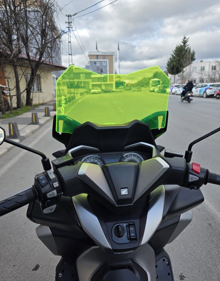 MOTOCAM Honda Forza 250 Ön Cam 2018-2020 Model 43cm Neon Sarı Renkli 4mm