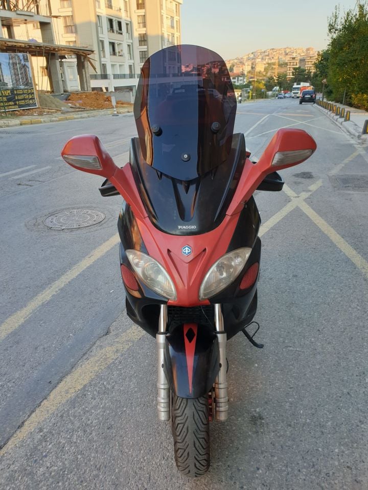 Siyah Renkli