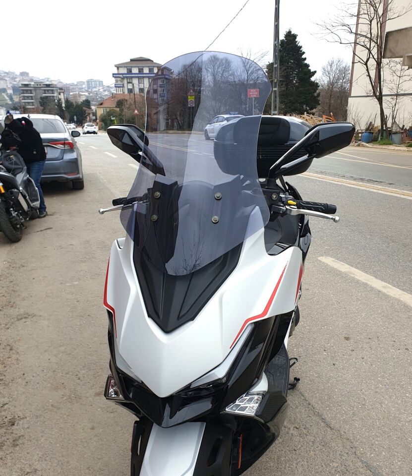 MOTOCAM Kymco Xciting VS 400 Ön Cam 2023-2026 Model 66cm Füme Renkli 4mm