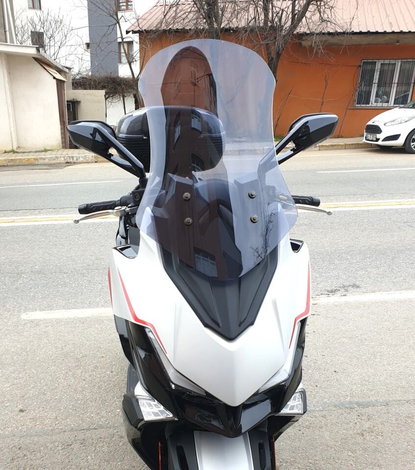 MOTOCAM Kymco Xciting VS 400 Ön Cam 2023-2026 Model 66cm Füme Renkli 4mm