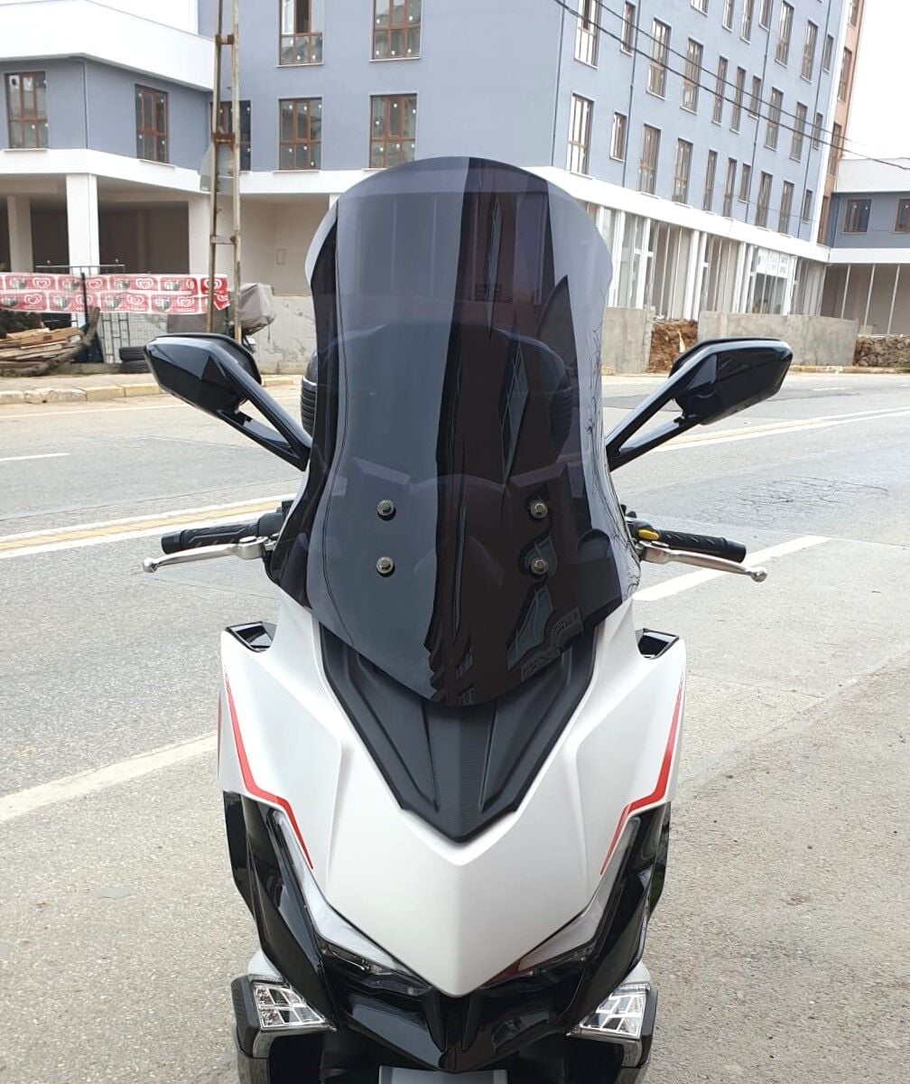 MOTOCAM Kymco Xciting VS 400 Ön Cam 2023-2026 Model 66cm Siyah Renkli 4mm