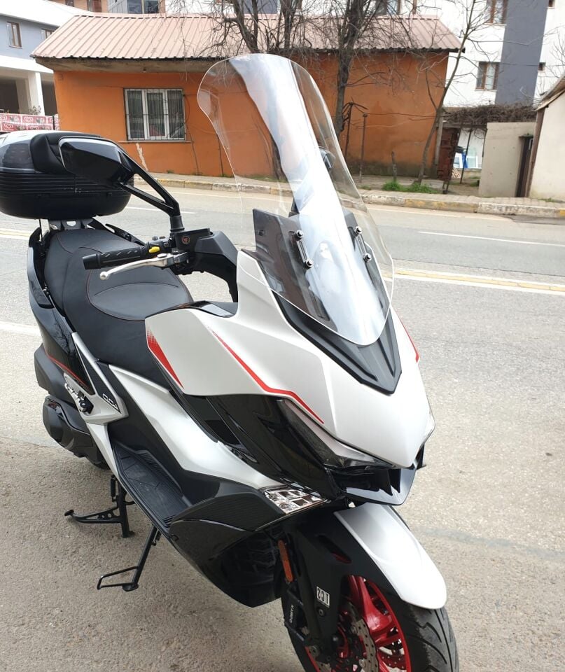 MOTOCAM Kymco Xciting VS 400 Ön Cam 2023-2026 Model 66cm Şeffaf Renkli 4mm