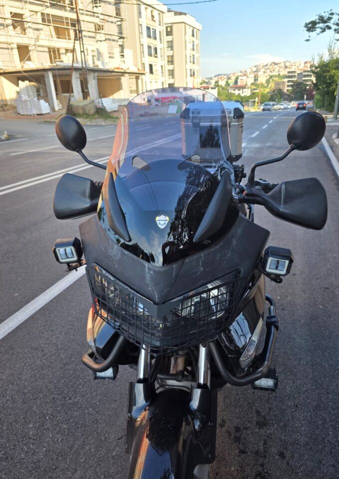 MOTOCAM Honda Varadero XL 650 Ön Cam 2004-2011 Model 48cm Füme Renkli 4mm