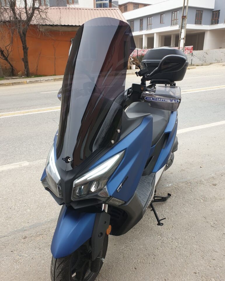 MOTOCAM Kymco Xtown CT 250 Ön Cam 2020-2026-2026 Model 83cm Siyah Renkli 4mm UZUN