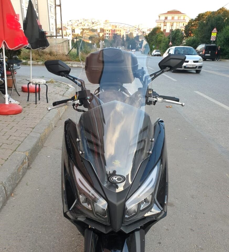 MOTOCAM Kymco Xtown CT 250 Ön Cam 2020-2026-2026 Model 83cm Şeffaf Renkli 4mm UZUN