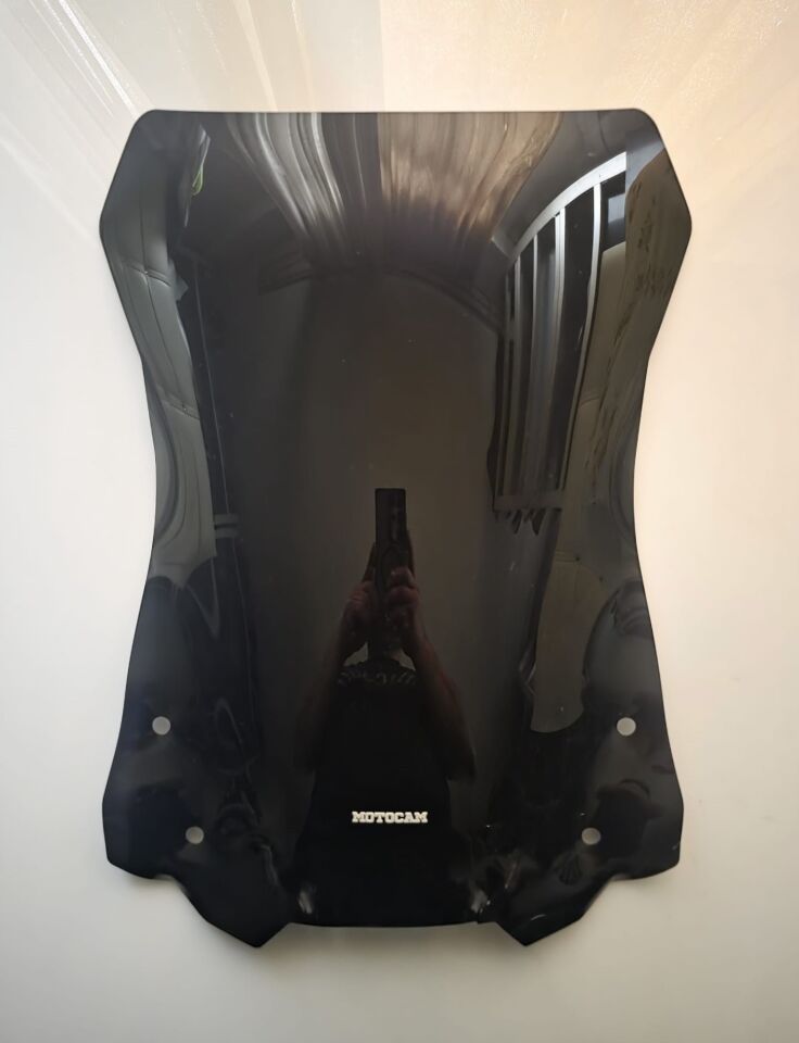 MOTOCAM Suzuki V-strom DL 650 Ön Cam 2017-2023 Model 52cm Siyah Renkli 4mm Kapaklı