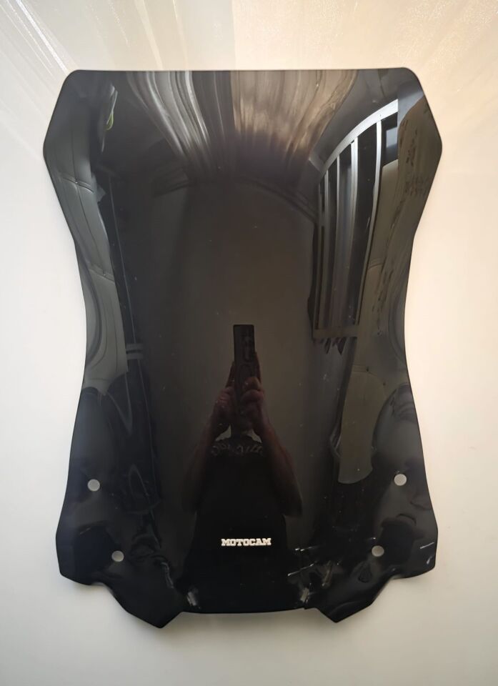 MOTOCAM Suzuki V-strom DL 650 Ön Cam 2017-2023 Model 52cm Siyah Renkli 4mm Kapaklı