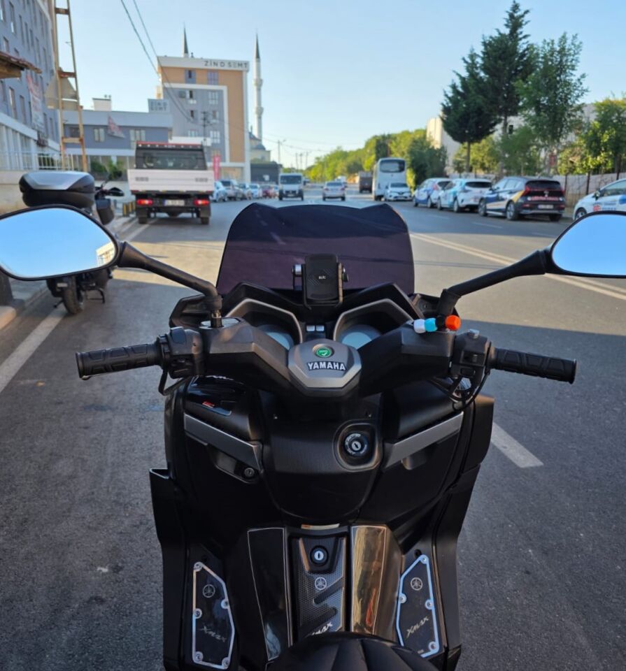 MOTOCAM Yamaha Xmax Ön Cam 2014-2017 Model 36cm Siyah Renkli 4mm SPORTİF