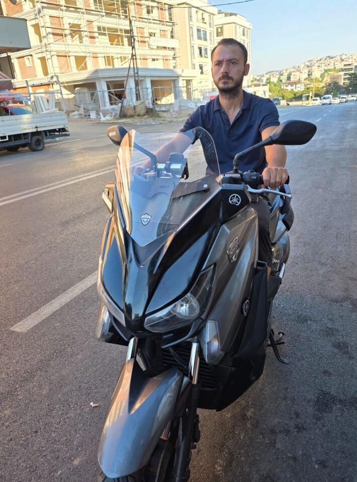 MOTOCAM Yamaha Xmax Ön Cam 2014-2017 Model 36cm Şeffaf Renkli 4mm SPORTİF