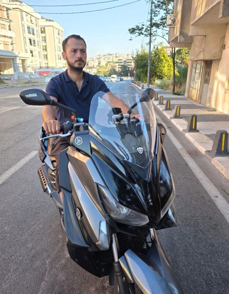 MOTOCAM Yamaha Xmax Ön Cam 2014-2017 Model 36cm Şeffaf Renkli 4mm SPORTİF
