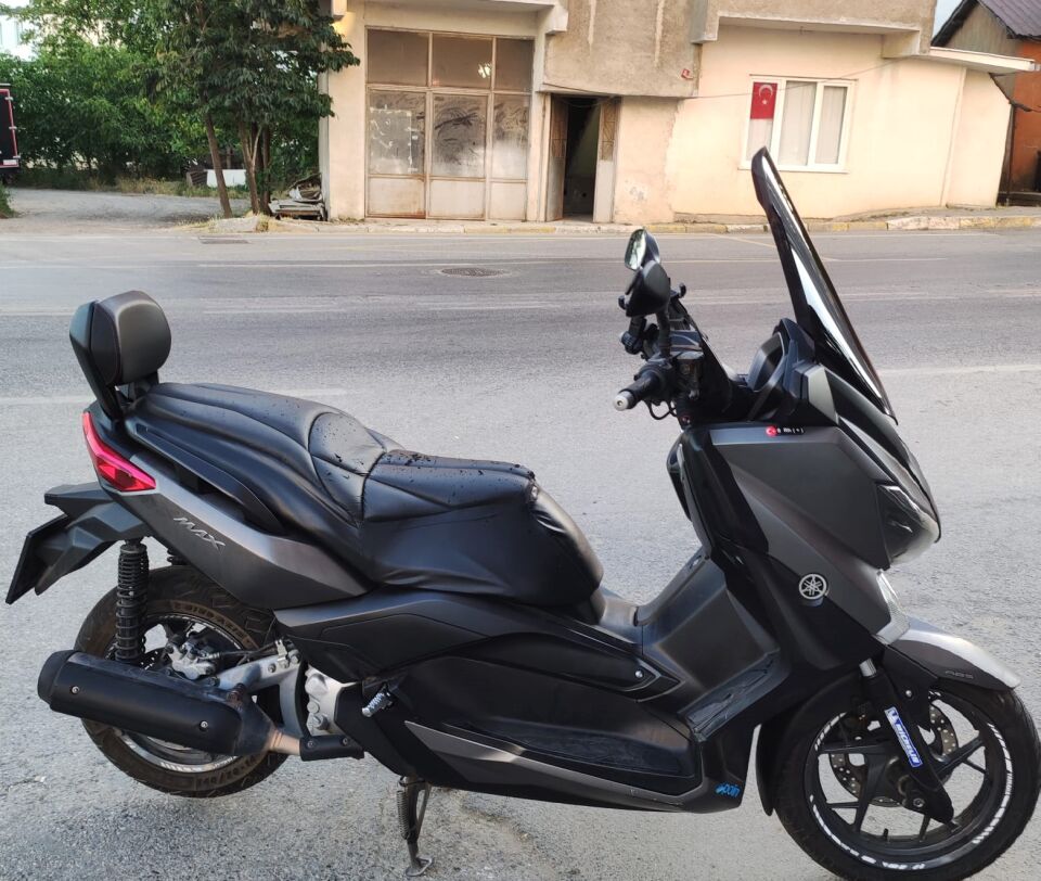 MOTOCAM Yamaha Xmax Ön Cam 2014-2017 Model 58cm Siyah Renkli 4mm