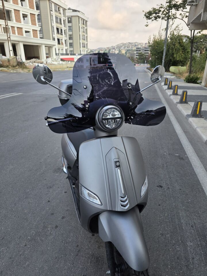 MOTOCAM Mondial Exon 125 Ön Cam 2023-2026 Model 39cm Siyah Renkli 4mm Elcikli APARATSIZ