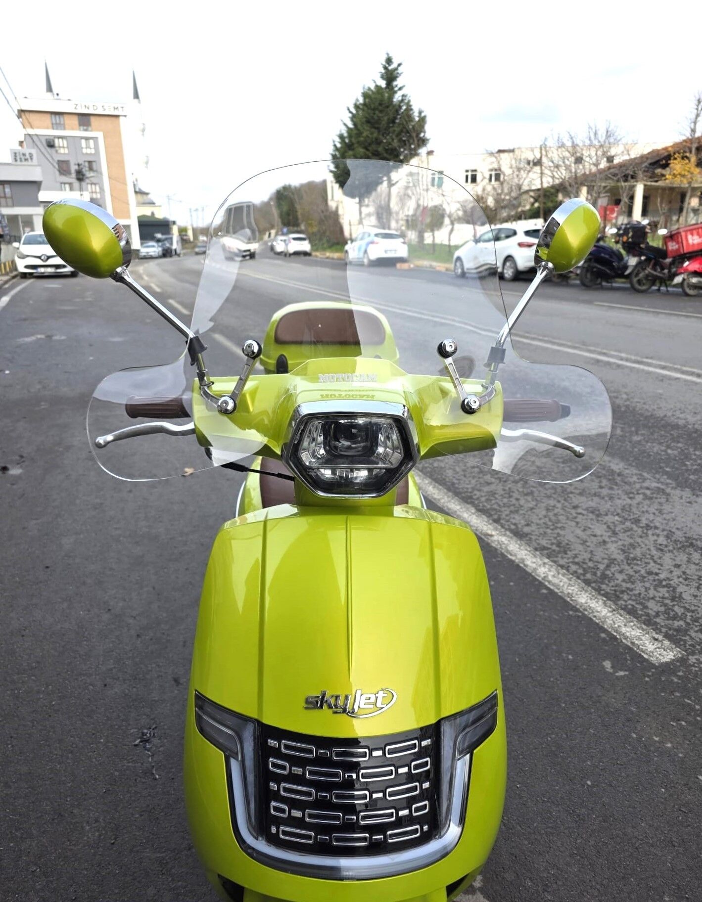 MOTOCAM Skyjet Ravida Ön Cam 2024-2026 Model 37cm Şeffaf Renkli 4mm Elcikli APARATSIZ