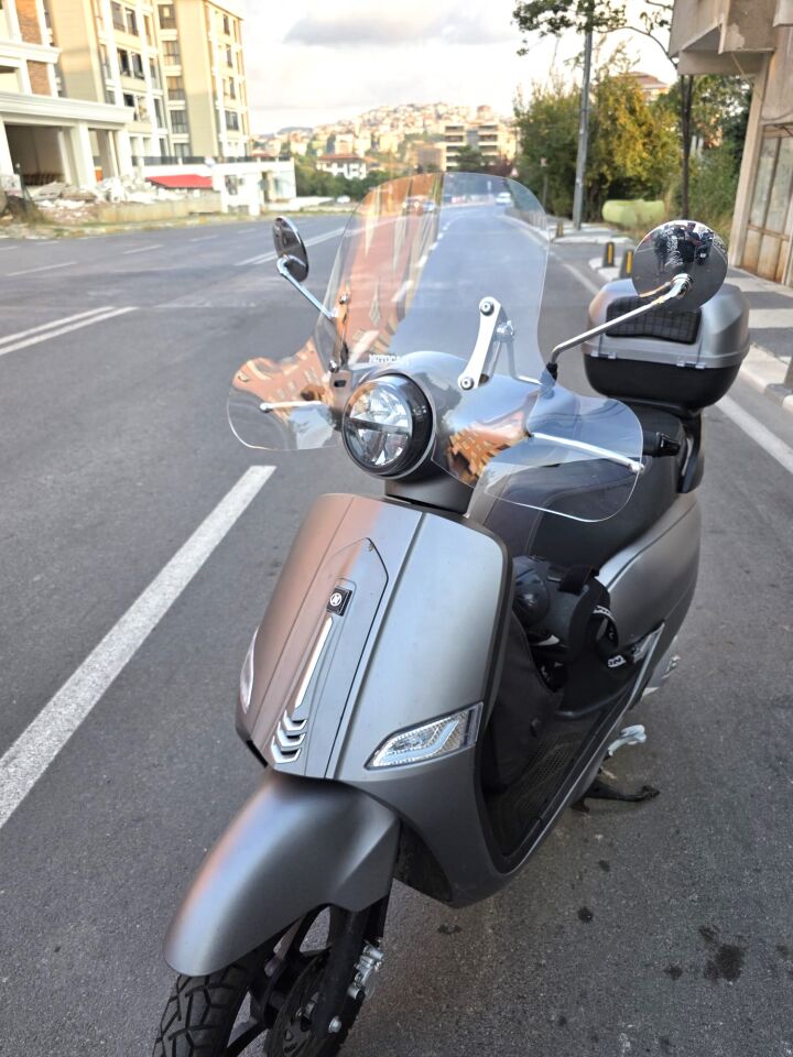 MOTOCAM Mondial Exon 125 Ön Cam 2023-2026 Model 39cm Şeffaf Renkli 4mm Elcikli APARATSIZ