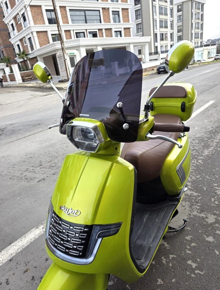 MOTOCAM Skyjet Ravida Ön Cam 2024-2026 Model 38cm Siyah Renkli 4mm APARATSIZ