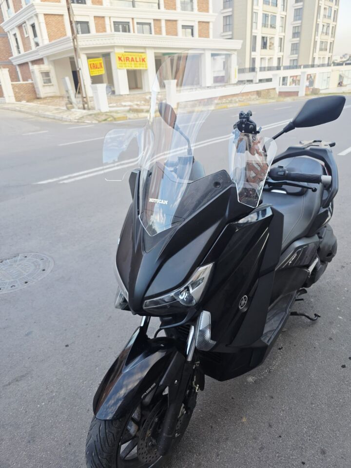 MOTOCAM Yamaha Xmax Ön Cam 2014-2017 Model 59cm Şeffaf Renkli 4mm ELCİKLİ