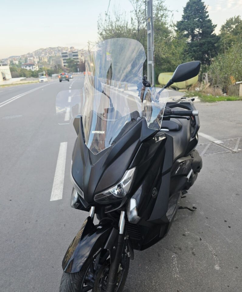 MOTOCAM Yamaha Xmax Ön Cam 2014-2017 Model 59cm Şeffaf Renkli 4mm ELCİKLİ
