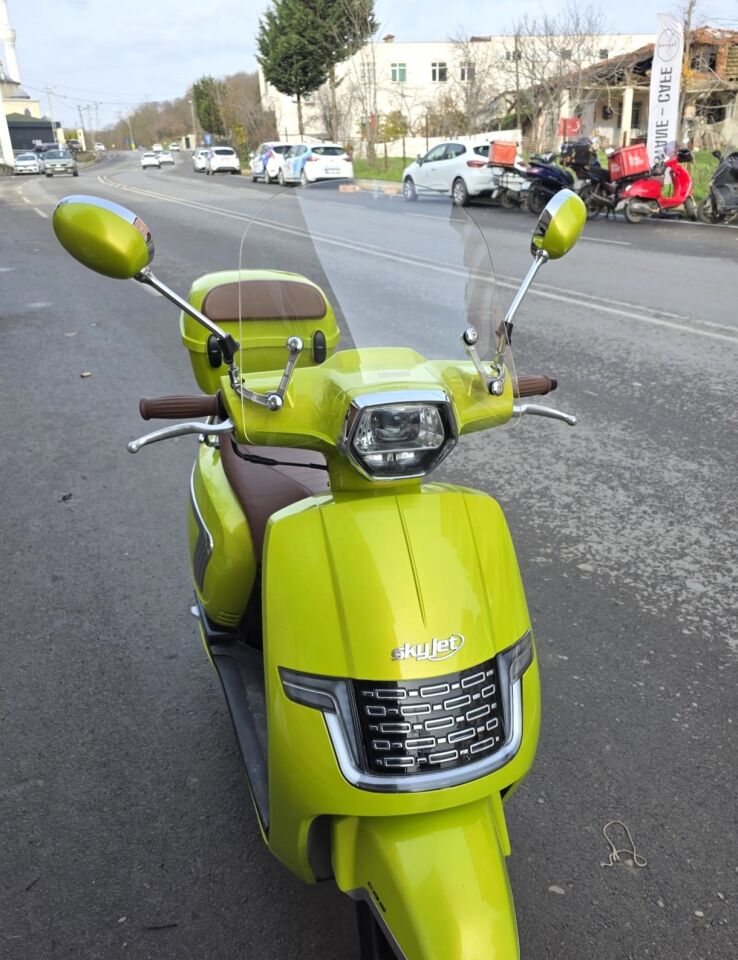 MOTOCAM Skyjet Ravida Ön Cam 2024-2026 Model 38cm Şeffaf Renkli 4mm APARATSIZ