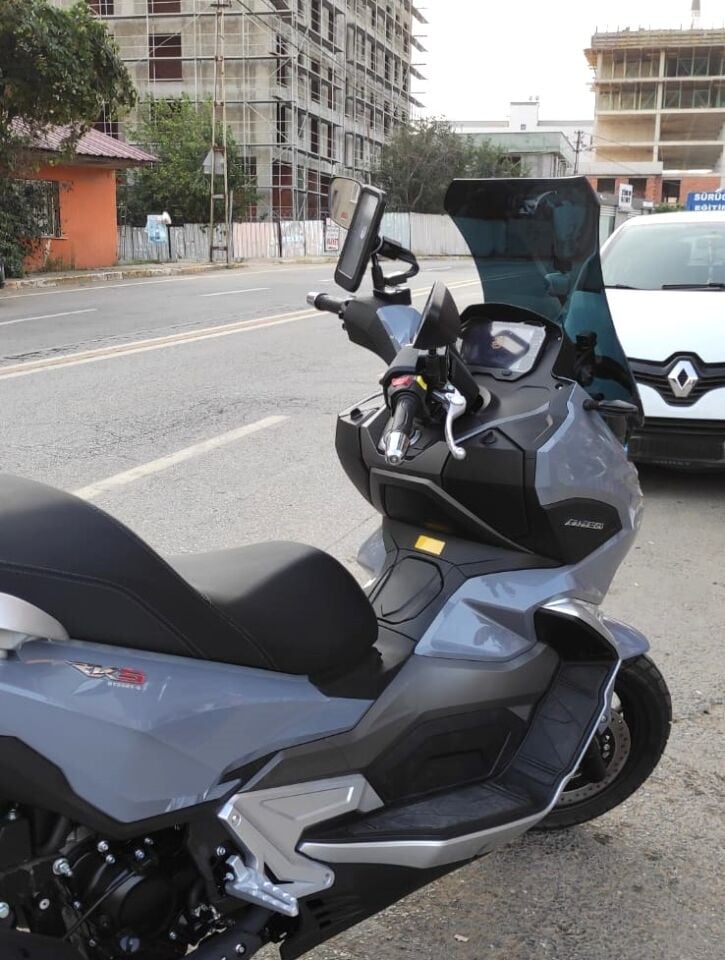 MOTOCAM RKS Blade 350 Ön Cam 2023-2026 Model 65cm Siyah Renkli 4mm ORTA BOYLU