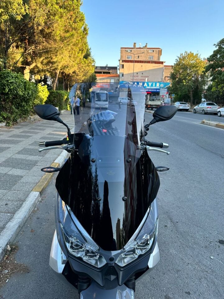 MOTOCAM RKS Blade 350 Ön Cam 2023-2026 Model 75cm Füme Renkli 4mm UZUN