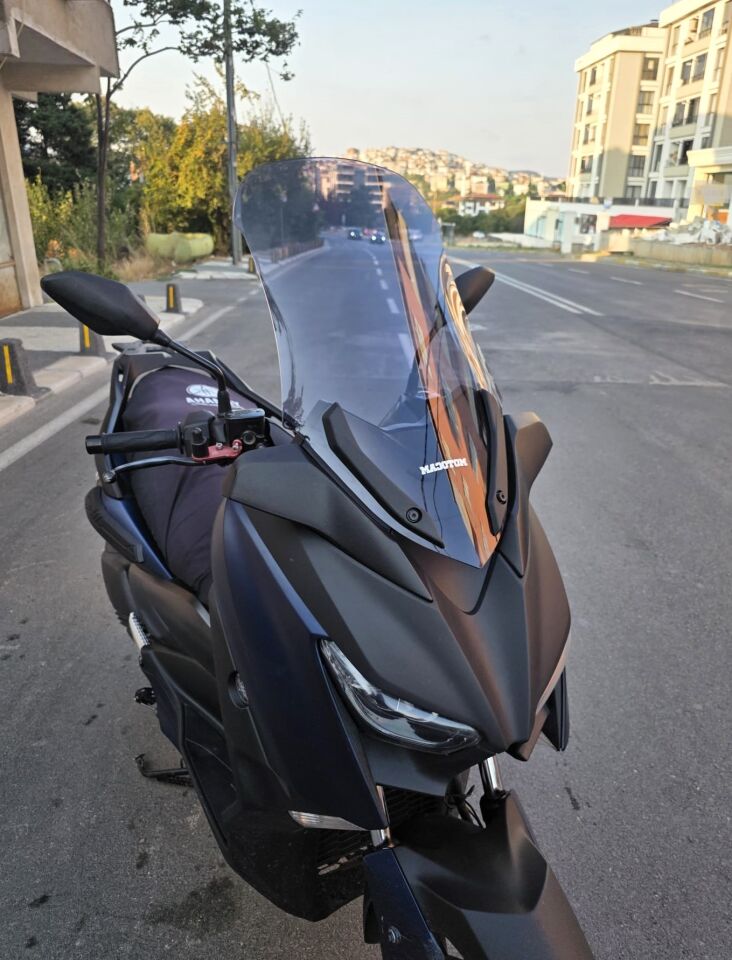 MOTOCAM Yamaha Xmax Ön Cam 2018-2022 Model 65cm Füme Renkli 4mm