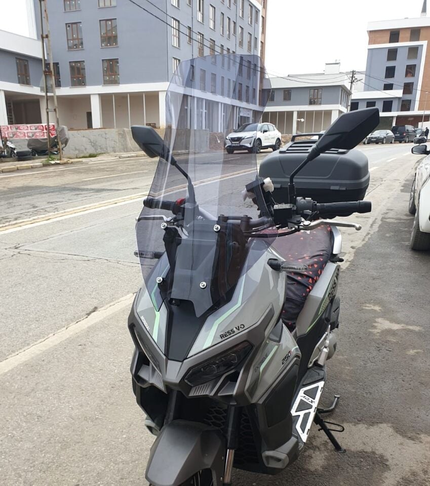 MOTOCAM Mondial Ressivo 250 Ön Cam 2023-2026 Model 68cm Füme Renkli 4mm