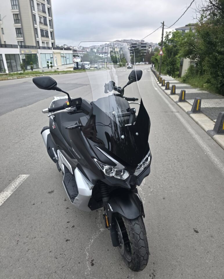 MOTOCAM RKS Blade 350 Ön Cam 2023-2026 Model 75cm Şeffaf Renkli 4mm UZUN