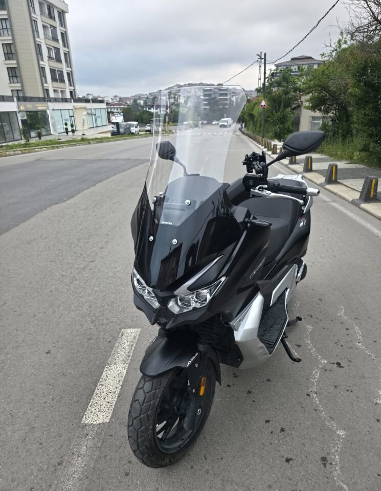 MOTOCAM RKS Blade 350 Ön Cam 2023-2026 Model 75cm Şeffaf Renkli 4mm UZUN