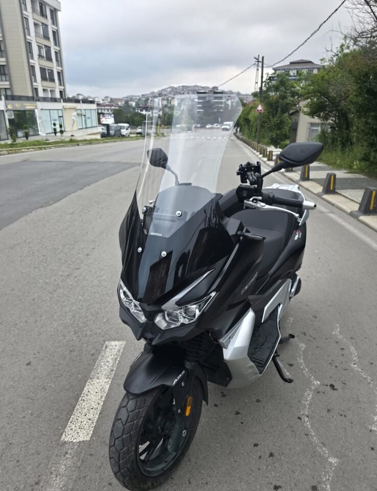 MOTOCAM RKS Blade 350 Ön Cam 2023-2026 Model 75cm Şeffaf Renkli 4mm UZUN
