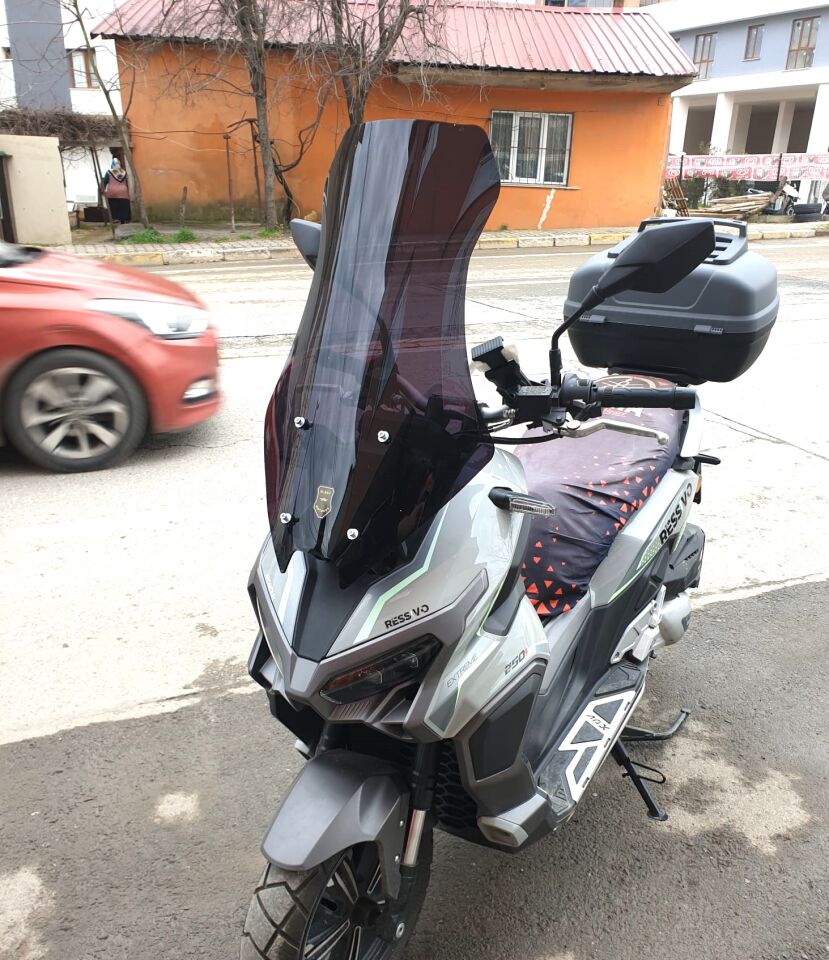 MOTOCAM Mondial Ressivo 250 Ön Cam 2023-2026 Model 68cm Siyah Renkli 4mm