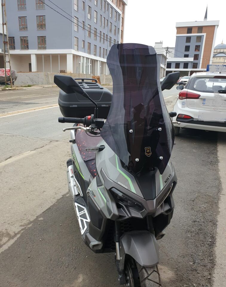 MOTOCAM Mondial Ressivo 250 Ön Cam 2023-2026 Model 68cm Siyah Renkli 4mm