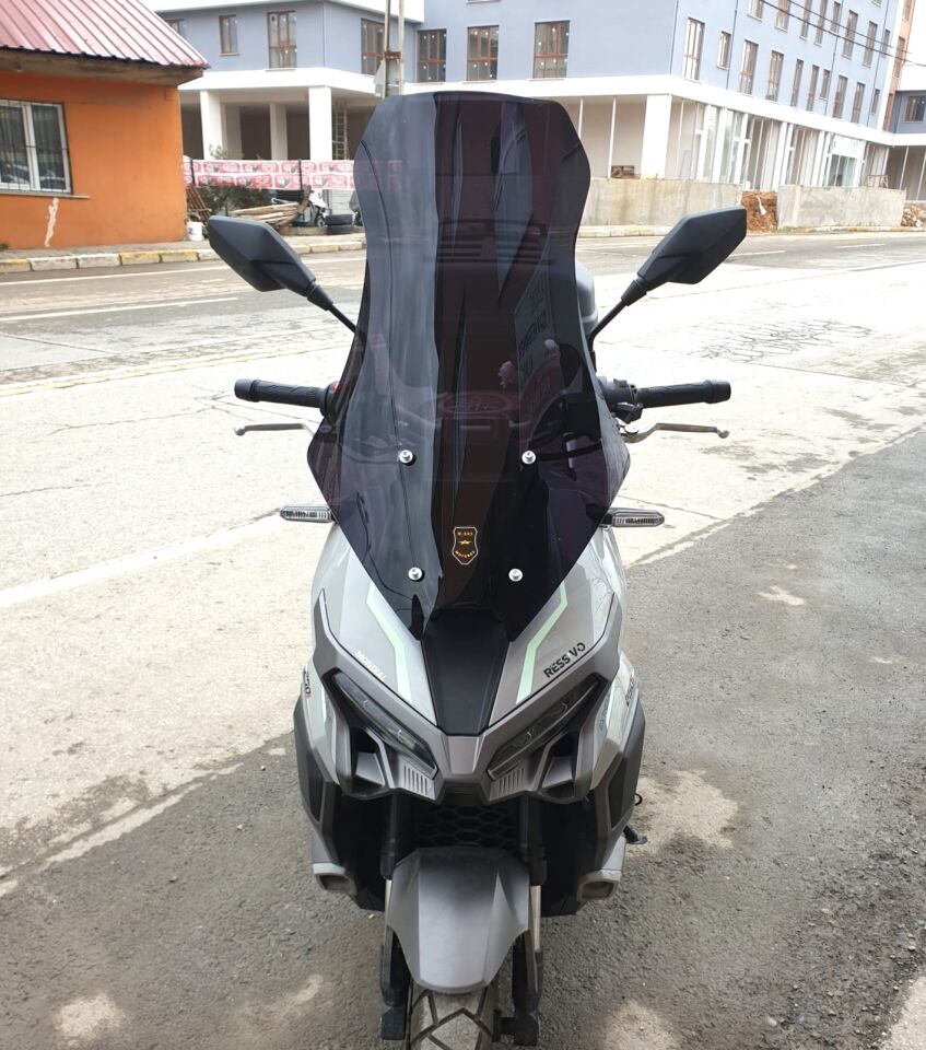 MOTOCAM Mondial Ressivo 250 Ön Cam 2023-2026 Model 68cm Siyah Renkli 4mm