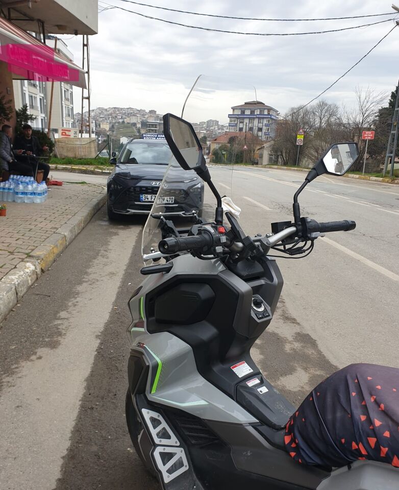 MOTOCAM Mondial Ressivo 250 Ön Cam 2023-2026 Model 68cm Şeffaf Renkli 4mm