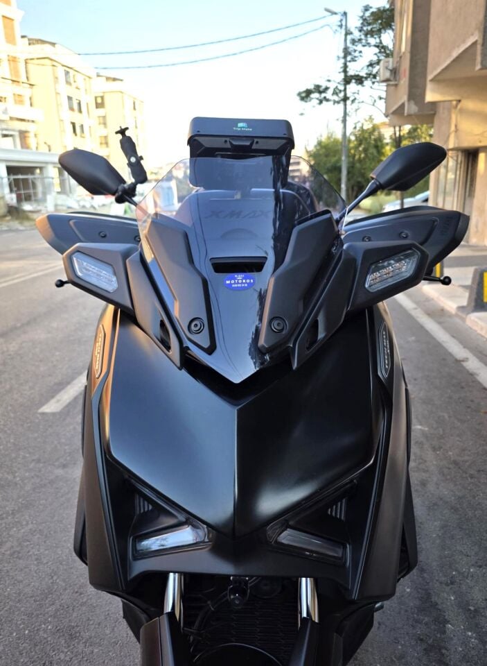 MOTOCAM Yamaha Xmax Ön Cam 2023-2026 Model 36cm Füme Renkli 4mm SPORTİF
