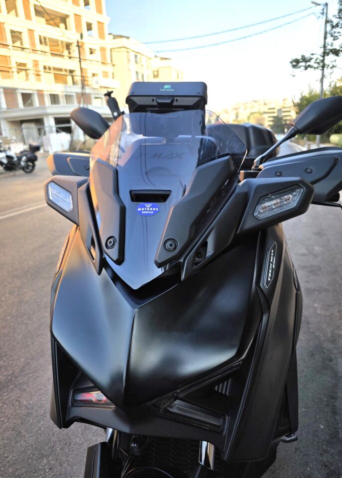 MOTOCAM Yamaha Xmax Ön Cam 2023-2026 Model 36cm Füme Renkli 4mm SPORTİF