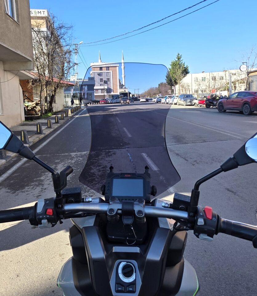 MOTOCAM Mondial Ressivo 250 Ön Cam 2023-2026 Model 75cm Füme Renkli 4mm UZUN