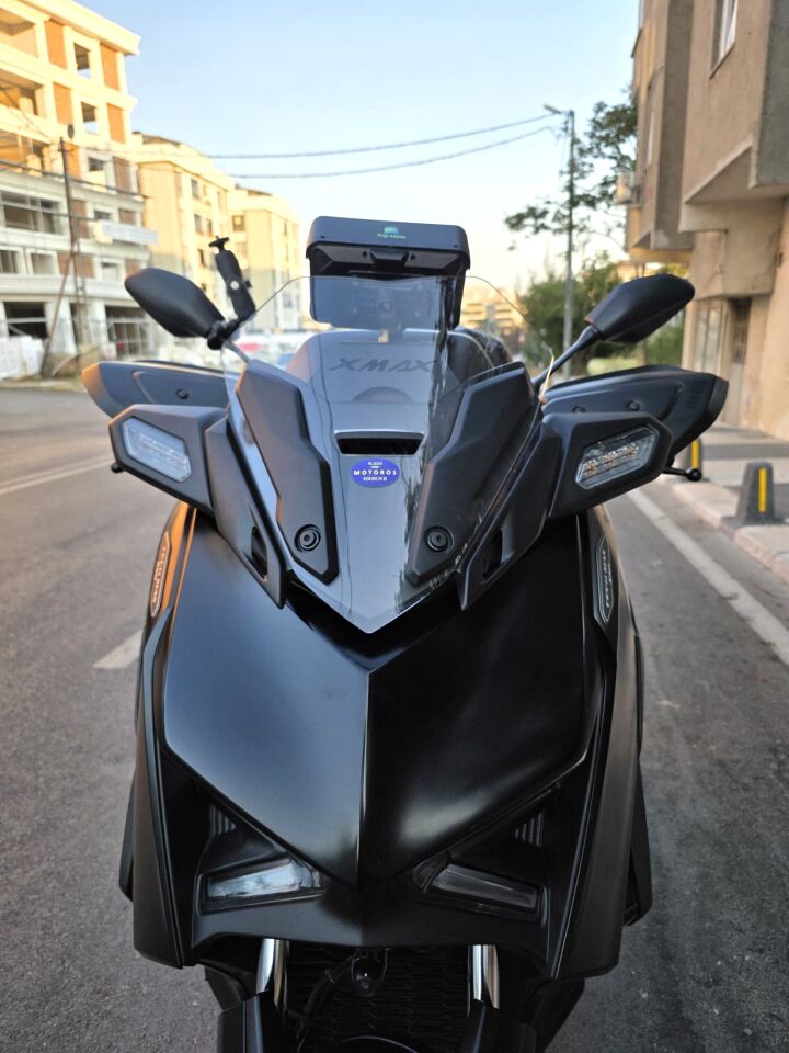 MOTOCAM Yamaha Xmax Ön Cam 2023-2026 Model 36cm Şeffaf Renkli 4mm SPORTİF