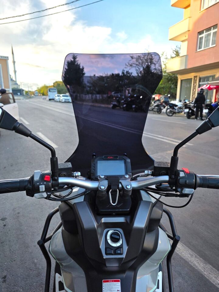 MOTOCAM Mondial Ressivo 250 Ön Cam 2023-2026 Model 78cm Siyah Renkli 4mm