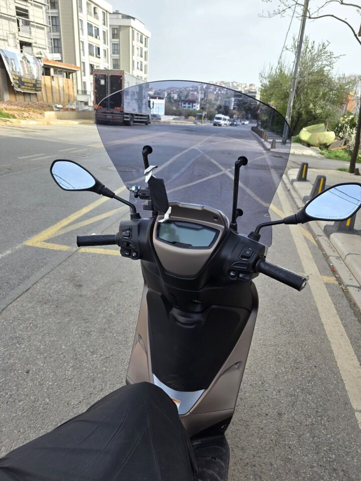 MOTOCAM Piaggio Medley S 150 Ön Cam 2021-2026 Model 54cm Füme Renkli APARATSIZDIR