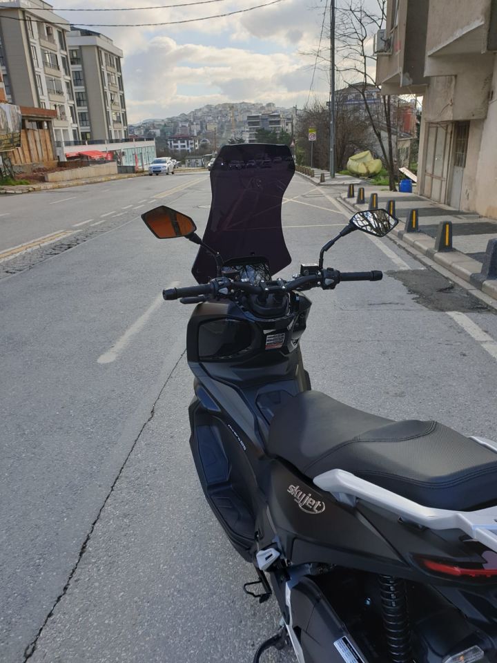 Skyjet Rivero 125 Ön Cam 2025 Model 57 CM - Siyah Renkli