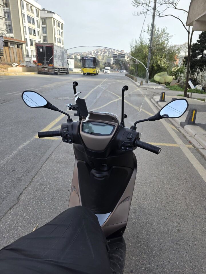 MOTOCAM Piaggio Medley S 150 Ön Cam 2021-2026 Model 54cm Şeffaf Renkli APARATSIZDIR