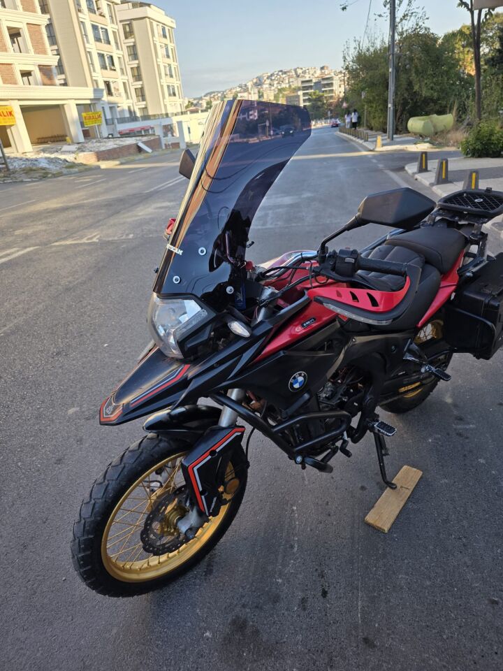 MOTOCAM Mondial Rx3 İ Evo Ön Cam 2015-2022 Model 52cm Siyah Renkli 4mm UZUN