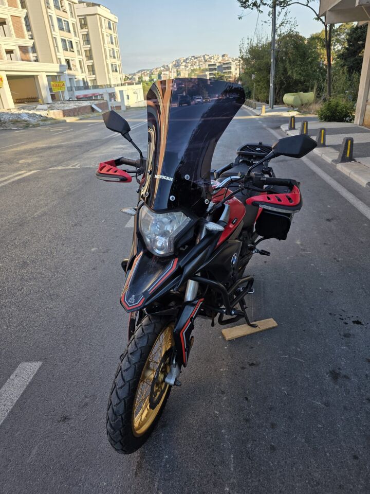 MOTOCAM Mondial Rx3 İ Evo Ön Cam 2015-2022 Model 52cm Siyah Renkli 4mm UZUN