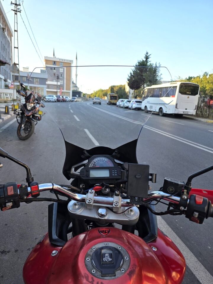 MOTOCAM Mondial Rx3 İ Evo Ön Cam 2015-2022 Model 52cm Şeffaf Renkli 4mm UZUN