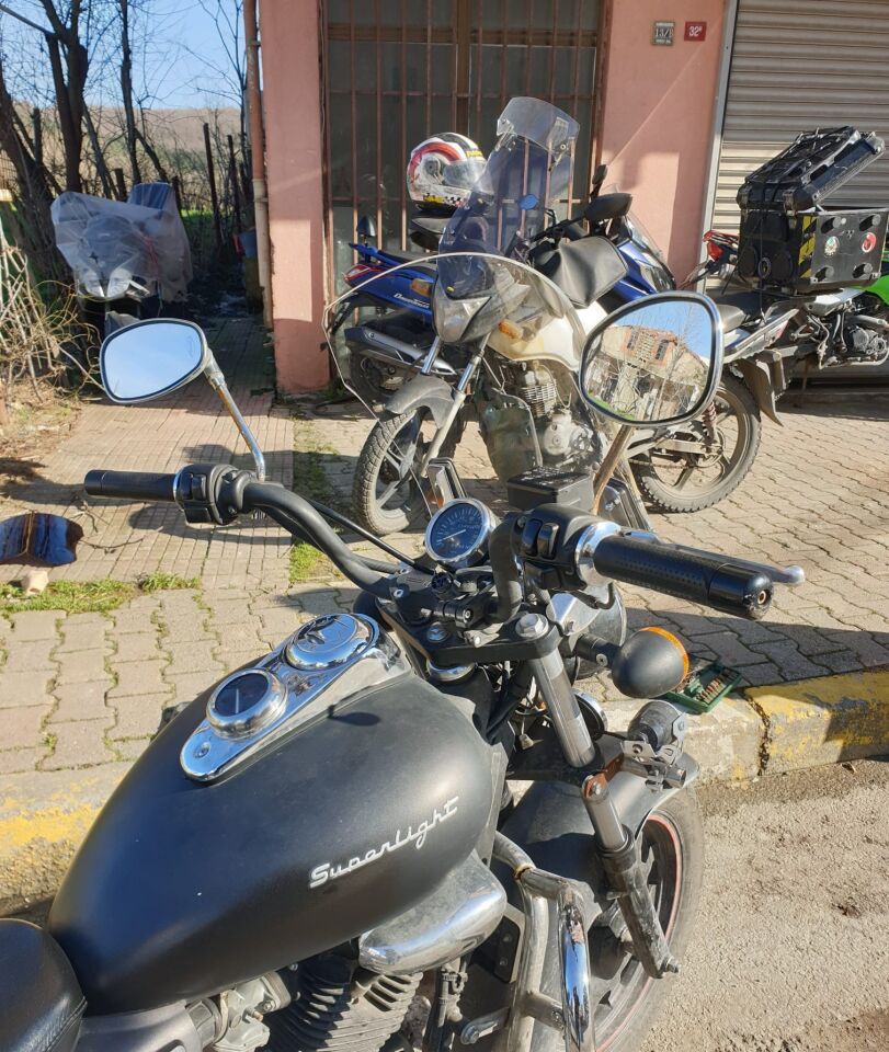 MOTOCAM Küba Süperlight 125 Ön Cam 2008-2026 Model 53cm Şeffaf Renkli 4mm APARATSIZ