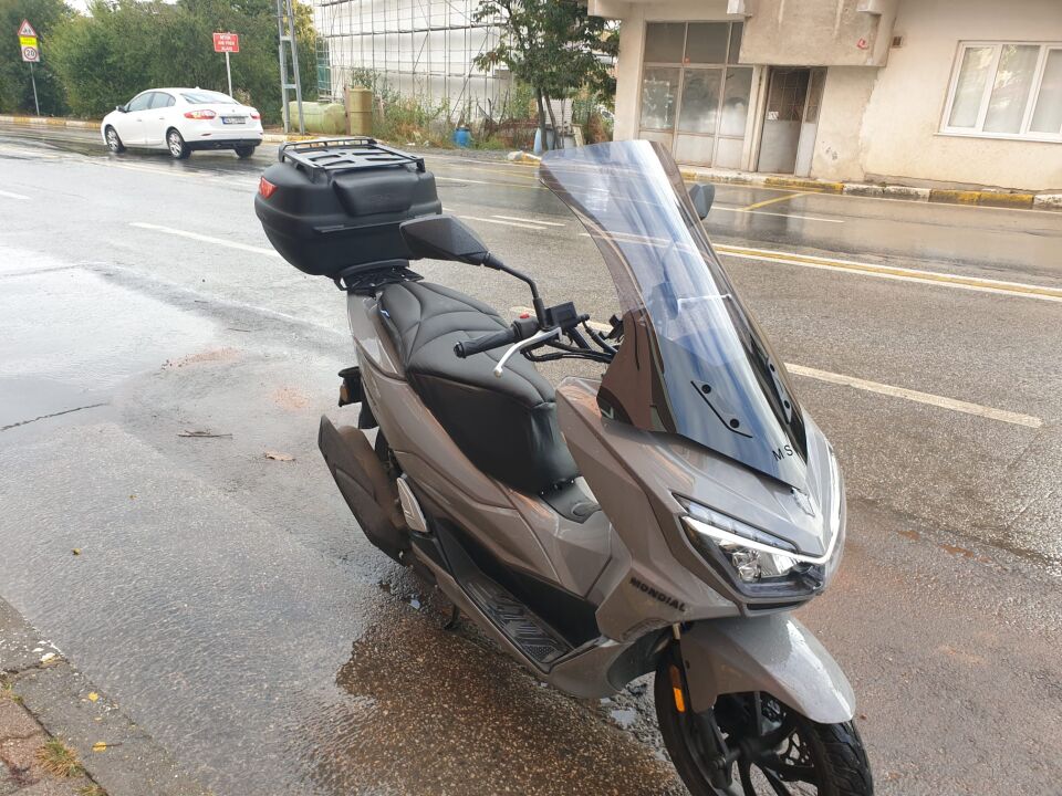 MOTOCAM Mondial Strada 125 Ön Cam 2023-2026 Model 75cm Füme Renkli 4mm UZUN