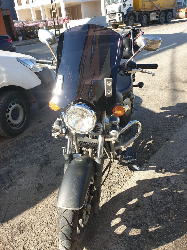 MOTOCAM Küba Süperlight 150 Ön Cam 2008-2026 Model 53cm Siyah Renkli 4mm APARATSIZ